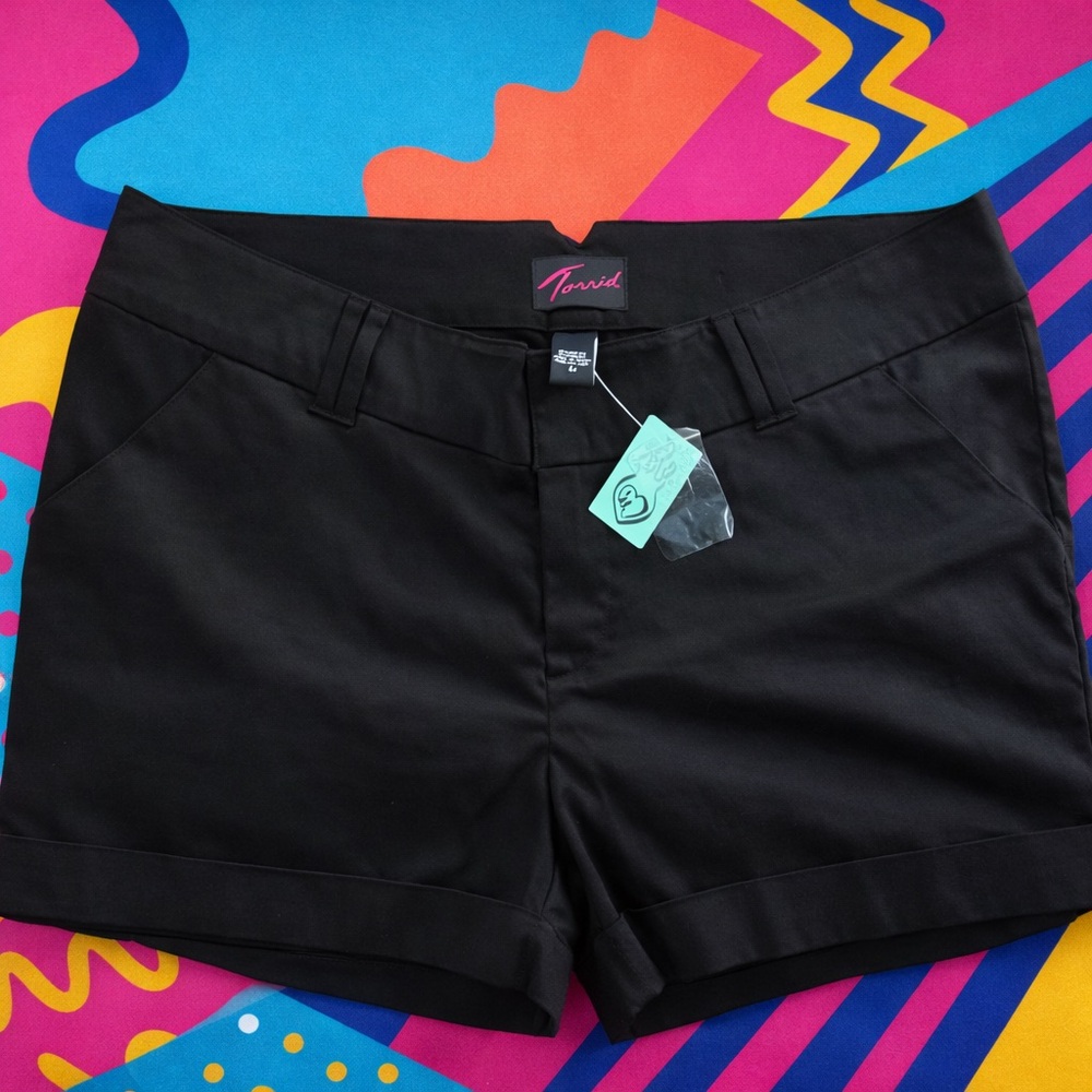Torrid Black Dressy Shorts – Size 20 –Classic Cuffed